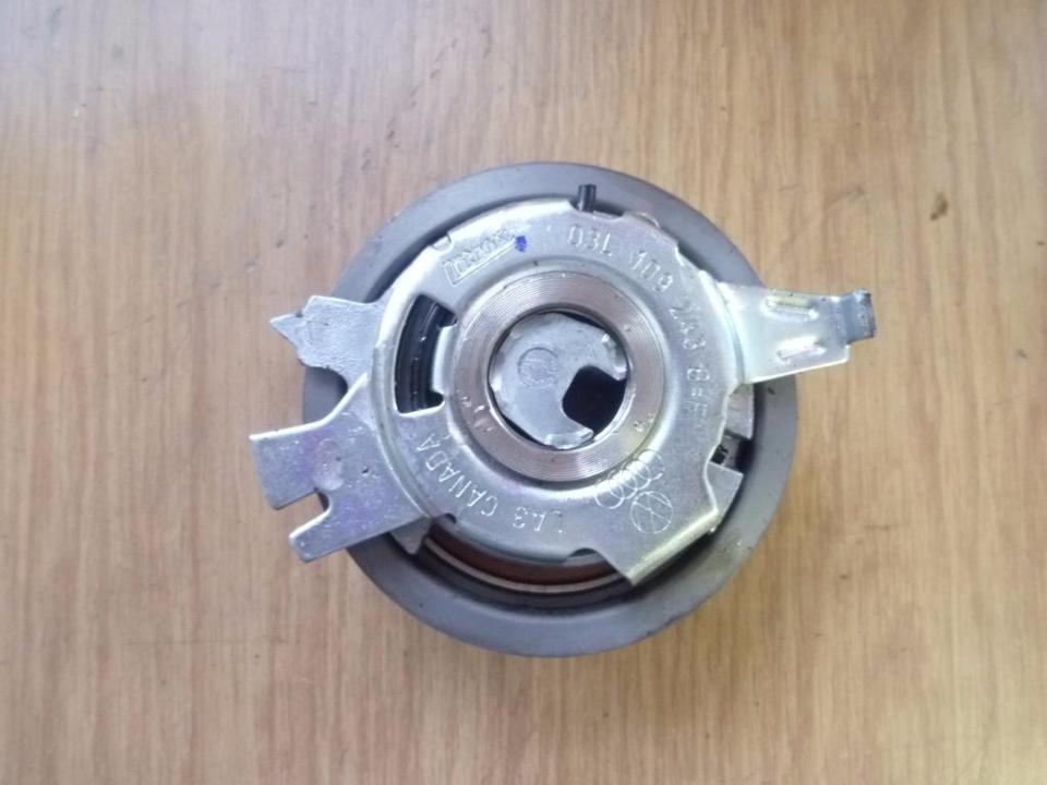 AUDI A4 B8/8K (2011-2016) Zobsiksnas spriegotājs 03L109243BF 23151418
