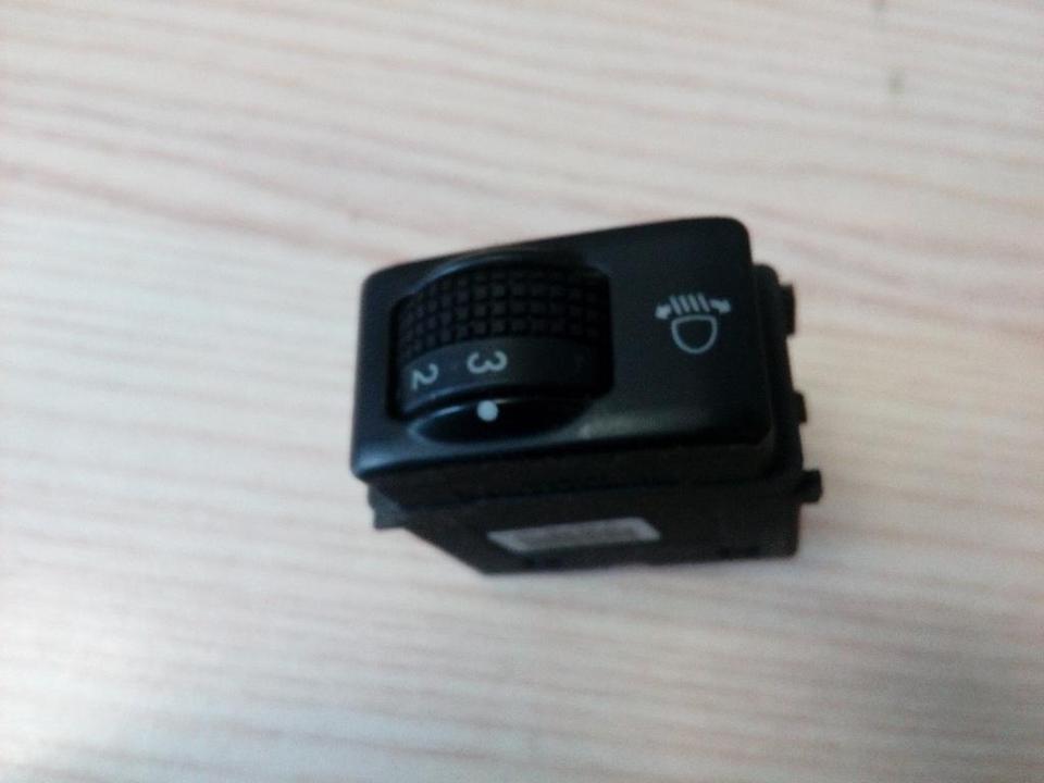 Διακόπτης ρύθμισης ύψους προβολέων