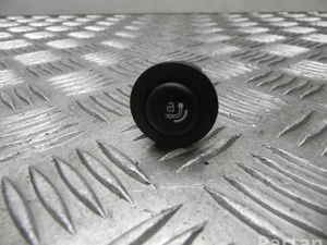 BMW 9272858 3 Touring (F31) 2014 Interrupteur pour attelage de remorque pliable électriquement