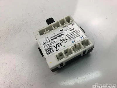 Mercedes-Benz A2229001908 C-CLASS (W205) 2016 Unité de commande pour porte - Image 1