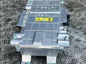 Tesla 1021154-00-G / 102115400G MODEL S 2014 Onduleur avec convertisseur