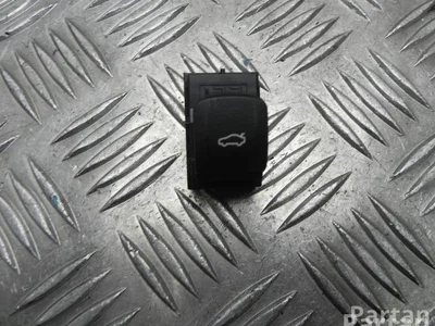 BMW 9327029 X3 (G01) 2018 Mygtukas, bagažinės dangčio - Nuotrauka 1