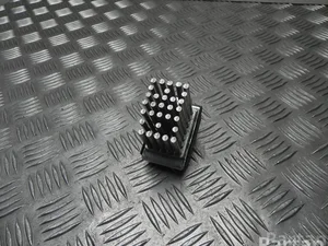 Audi 4B0 820 521 / 4B0820521 A6 (4B2, C5) 2000 Résistance