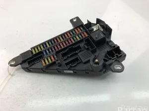 BMW 6906618 5 (E60) 2009 Caja de fusibles