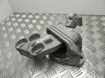 Mercedes-Benz A2462400617 CLA Coupe (C117) 2014 Support moteur - Image 1