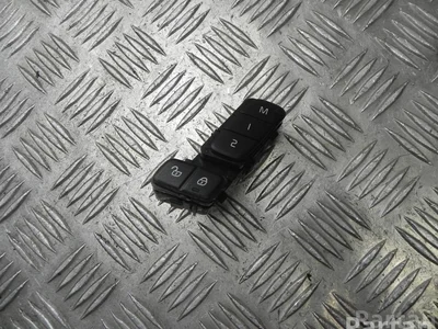 Volvo 31489630 XC60 II (246) 2021 Interrupteur à mémoire pour le réglage du siège - Image 1