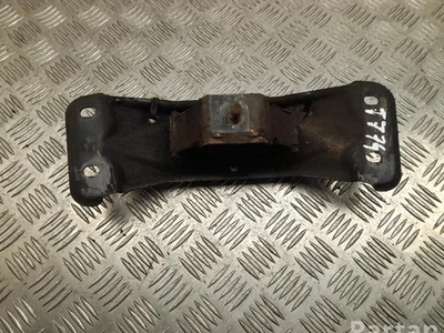 Mercedes-Benz 116 240 04 18 / 1162400418 S-Class W126 1983 Support moteur - Image 1