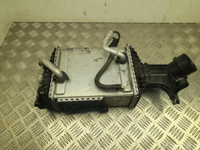 Mercedes-Benz A6560103402 GLE (C167) Coupé 2021 Refroidisseur d'air comprimé intermédiaire - Image 1