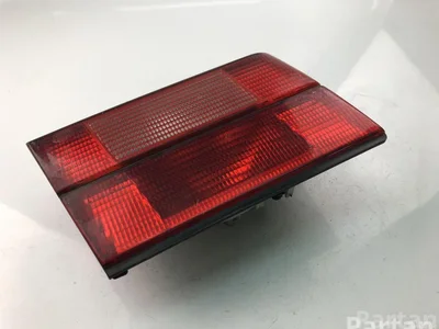 BMW 1384011L 5 Touring (E34) 1996 Feu arrière - Image 1