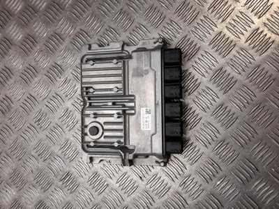 BMW 8472588 5 (G30) 2017 Unité de contrôle moteur - Image 1