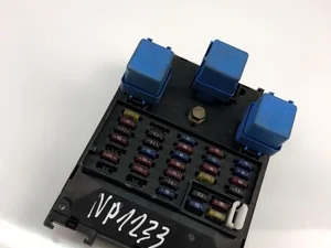 Nissan 243505W000J PATHFINDER II (R50) 2003 Boîte à fusibles