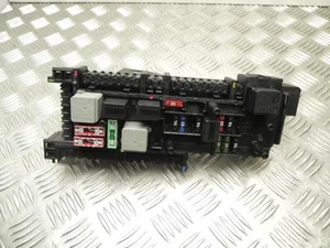 Mercedes-Benz A 168 298 06 60 / A1682980660 SL (R231) 2015 Boîte à fusibles