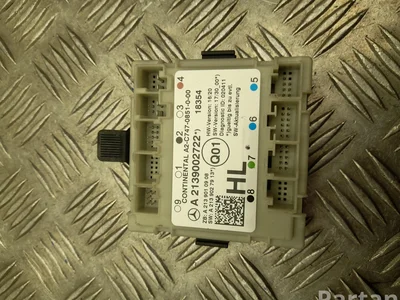 Mercedes-Benz A2139002722 C-CLASS (W205) 2018 Unité de commande pour porte Left Rear - Image 1