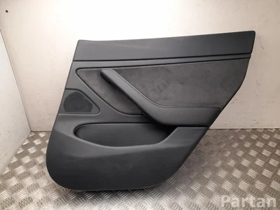 Tesla 1090415-01-M, 1105096-00-E / 109041501M, 110509600E MODEL 3 2019 Panneau de garniture de porte à droite - Image 1
