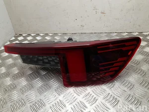 Polestar P8892891396, 80007329 4 2025 Piloto posterior