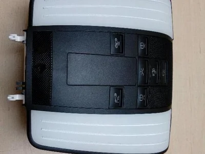 Mercedes-Benz A 212 906 79 02 / A2129067902 E-CLASS (W212) 2014 Lumière intérieure - Image 1