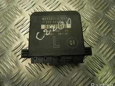 Mercedes-Benz A 203 820 65 26 / A2038206526 C-CLASS (W203) 2006 Unité de commande pour porte Left Rear - Image 1