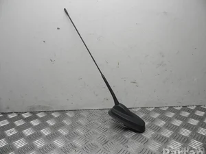 Mercedes-Benz A 907 905 18 02 / A9079051802 Sprinter (907/910) 2019 Antenne