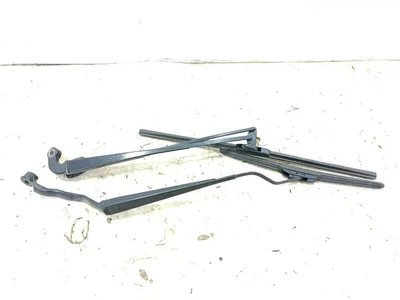 Maserati 7616NWB, 7617NWB GRAN TURISMO 2011 Wiper Arm Kit - Image 1