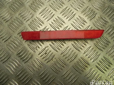 Mazda P3756B 6 Saloon (GH) 2008 Garniture /moulage - Image 1