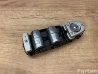 Mercedes-Benz A2229056800 C-CLASS T-Model (S205) 2015 Botón de elevación de ventanas Left Front