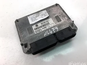 Volkswagen 03E906033L POLO (9N_) 2011 Control unit for engine