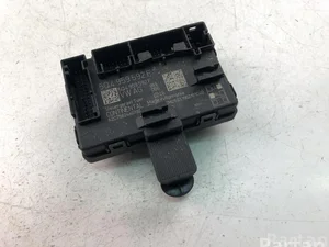 Volkswagen 5Q4959592F GOLF VII (5G1, BQ1, BE1, BE2) 2015 Control unit for door