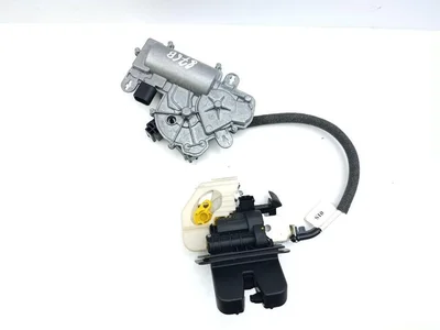 Bentley 4M0827887B, 4M0827520, 4M0827535B BENTAYGA 2017 Bootlid Lock - Image 1