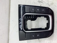 Gebrauchtes Original Hyundai 93350G2FW04X, 93600G2DX04X IONIQ (AE) 2021 Schalter für Sitzheizung