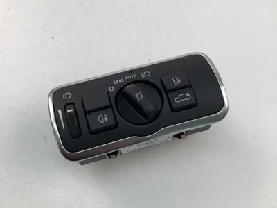 Volvo 30739448 V60 2013 Light switch - Image 1