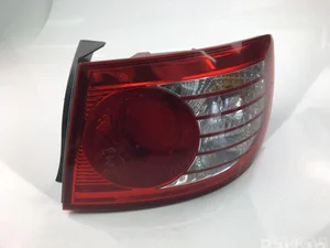 Hyundai 60207C ELANTRA (XD) 2005 Piloto posterior