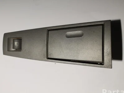 BMW 7024489 7 (E65, E66, E67) 2004 Cendrier - Image 1