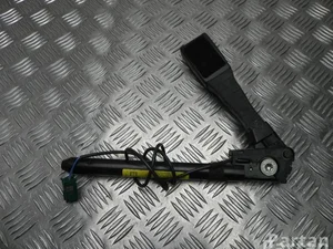 Vauxhall 13 217 491 / 13217491 ZAFIRA Mk II (B) (M75) 2009 Safety Belt Tensioner Right Front