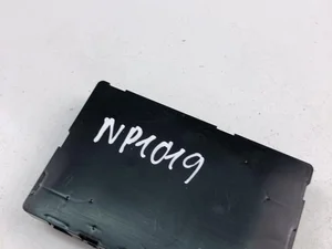 Peugeot 9833986580 308 II 2016 Bouton de chargement sans fil