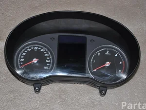 Mercedes-Benz A2059009215 C-CLASS (W205) 2015 Tableau de bord mph
