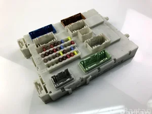 Volvo 31453132 V40 Hatchback 2013 Fuse Box