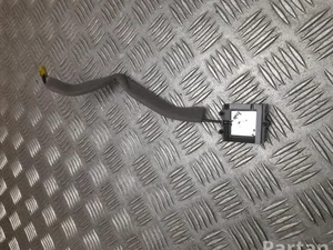 Tesla 1047863-00-C / 104786300C MODEL X 2019 Antenne