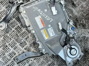 Toyota G9090-42052 / G909042052 RAV 4 V 2022 Onduleur avec convertisseur