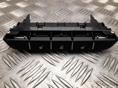 Kia 40B2011800 CEE'D (CD) 2021 Commutateur multiple - Image 1