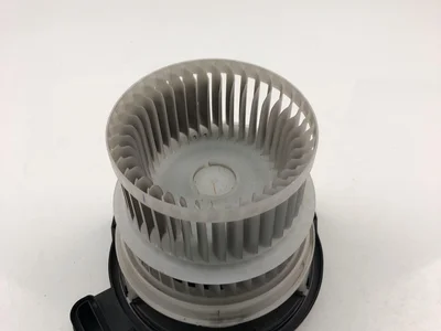 Toyota 5610T2 RAV 4 V 2018 Ventilateur / Souffleur - Image 1