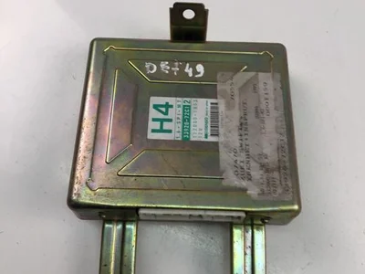 Suzuki 33920-72C12 / 3392072C12 SWIFT Convertible (SF413) 1996 Unité de contrôle moteur - Image 1