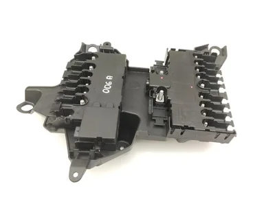 Mercedes-Benz A2975402001 EQE SUV (X294) 2024 Boîte à fusibles - Image 1