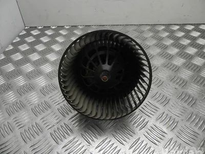 Ford AV6N-18456-AB / AV6N18456AB FOCUS III Turnier 2012 Ventilateur d'intérieur - Image 1