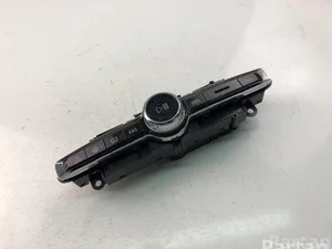 Volvo P31398845 V90 II 2019 Interface multimédia avec unité de contrôle