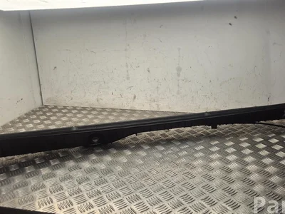 Maxus P01059 Deliver 9 2024 Moldura Plastico Derecho Limpia - Imagen 1