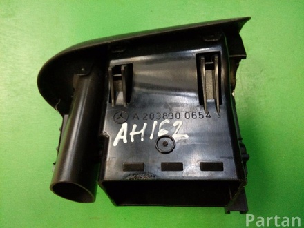 MERCEDES-BENZ A 203 830 06 54 / A2038300654 C-CLASS Coupe (CL203) 2008 Interior Blower