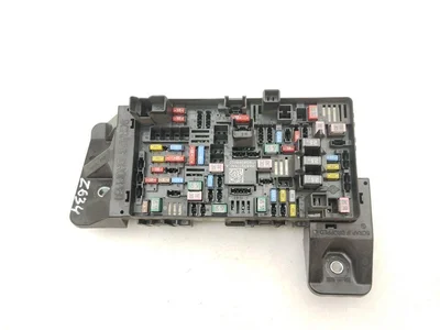 Dodge 68312776AC, P68312776AC RAM 1500 IV gen 2019 Caja de fusibles - Imagen 1