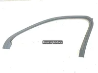 Bentley 36A867588 BENTAYGA 2017 Durų stiklo rėmo apdaila dešinė priekis