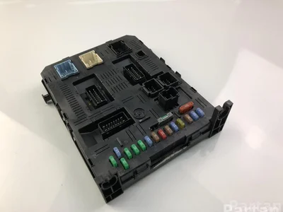 Citroën 21676031 C5 II Break (RE_) 2004 Boîte à fusibles - Image 1