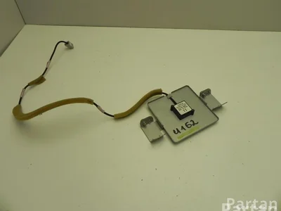 Toyota 86860-47060 / 8686047060 PRIUS Hatchback (_W2_) 2008 Antenne - Image 1